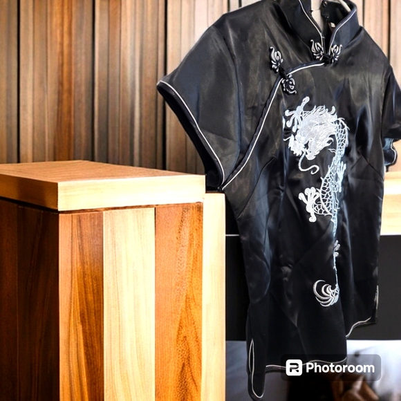 Traditional Chinese Black Satin Shirt with Dragon Embroidery - Picture 4 of 7